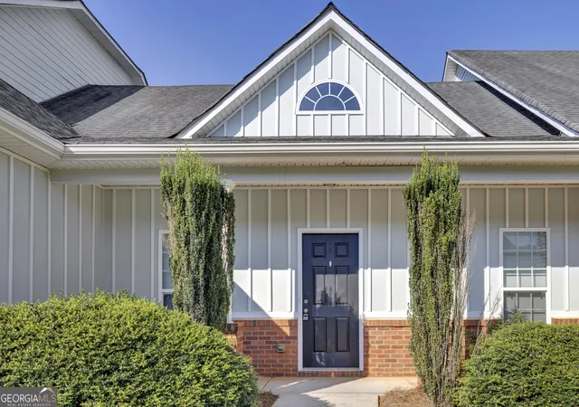 2nd image of 156 Colony Park Ln, Locust Grove, GA 30248 | MLS# 10800785