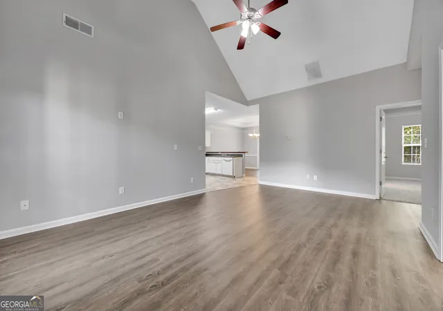 5th image of 156 Colony Park Ln, Locust Grove, GA 30248 | MLS# 10800785
