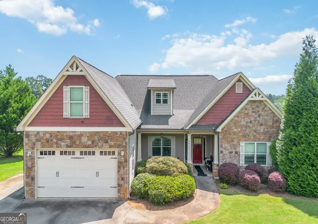 Photo 3 of Single family home for sale at 2825 S Ola Rd, Locust Grove, GA 30248 | MLS# 10826133 | Listing updated on 2026-09-08