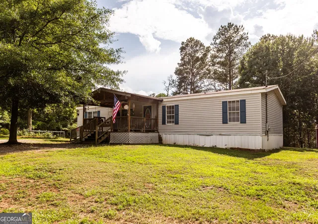 Homes for sale in Conyers, GA | 2076 Gleaton Rd Ne, Conyers, GA 30013 | MLS# 10783817