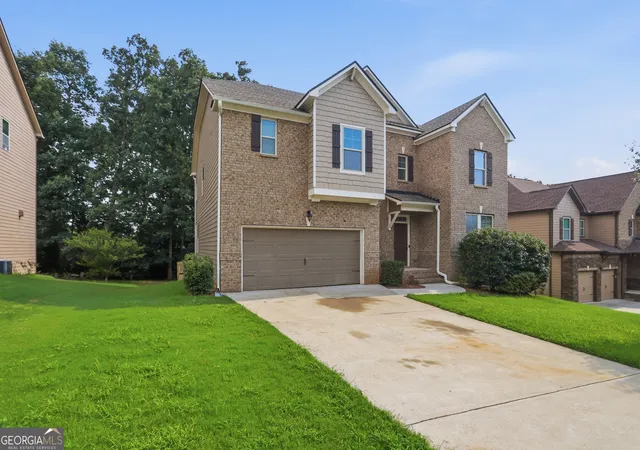 Photo 2 of Single family home for sale at 4860 Dawson Ct, Cumming, GA 30040 | MLS# 10816754 | Listing updated on 2026-08-30