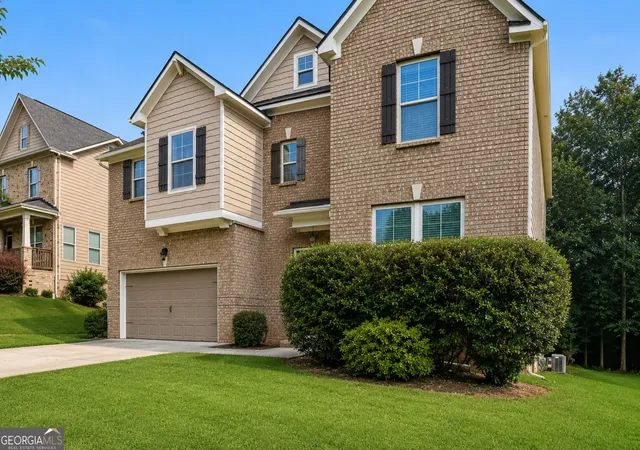Photo 3 of Single family home for sale at 4860 Dawson Ct, Cumming, GA 30040 | MLS# 10816754 | Listing updated on 2026-08-30