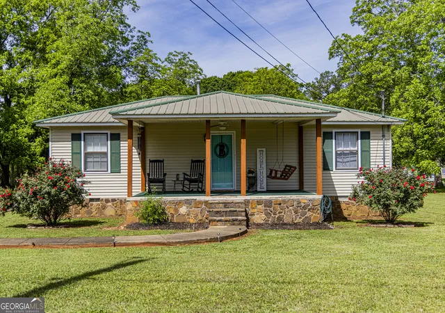 Homes for sale in Cedartown, GA | 419 Pine St, Cedartown, GA 30125 | MLS# 10761156