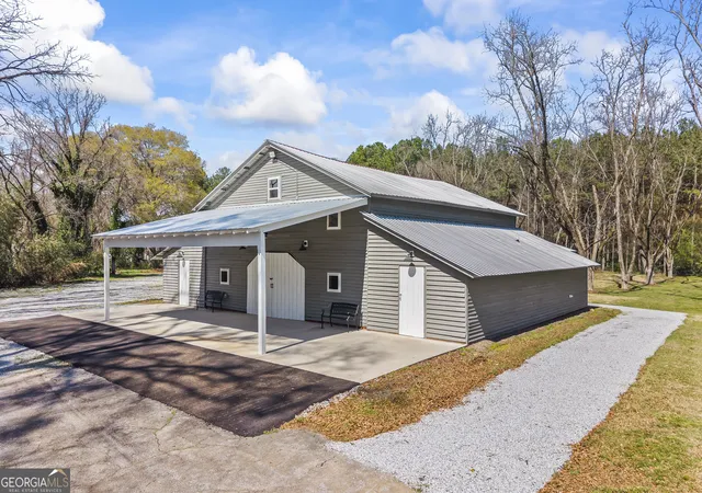 5th image of 215 Hartwell Rd, Lavonia, GA 30553 | MLS# 10715238