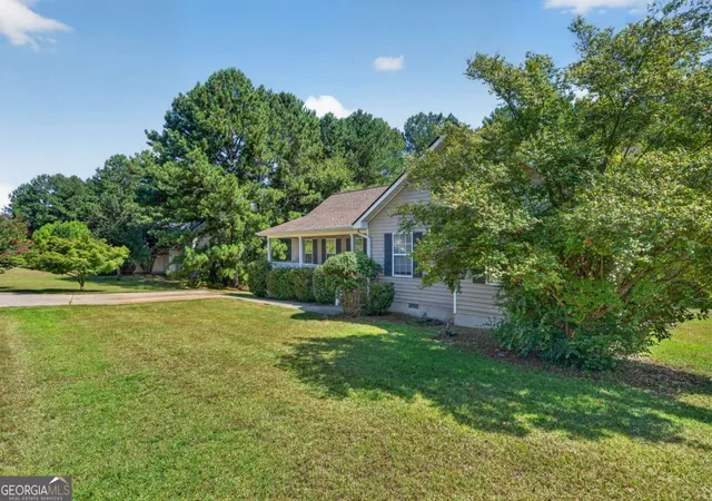 2nd image of 185 Stewart Dr Nw, Milledgeville, GA 31061 | MLS# 10821633