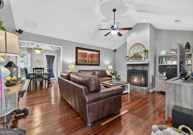 4th image of 305 Annie Ln, Locust Grove, GA 30248 | MLS# 10822741