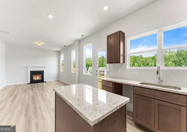Photo 3 of Sale Pending at 293 Bloomfield Cir, Canton, GA 30114 | MLS# 10803967 | Listing updated on 2026-08-23