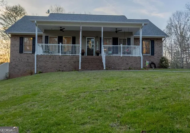 Photo 4 of Single family home for sale at 141 Chambers Mountain, Mineral Bluff, GA 30559 | MLS# 10741824 | Listing updated on 2026-09-12