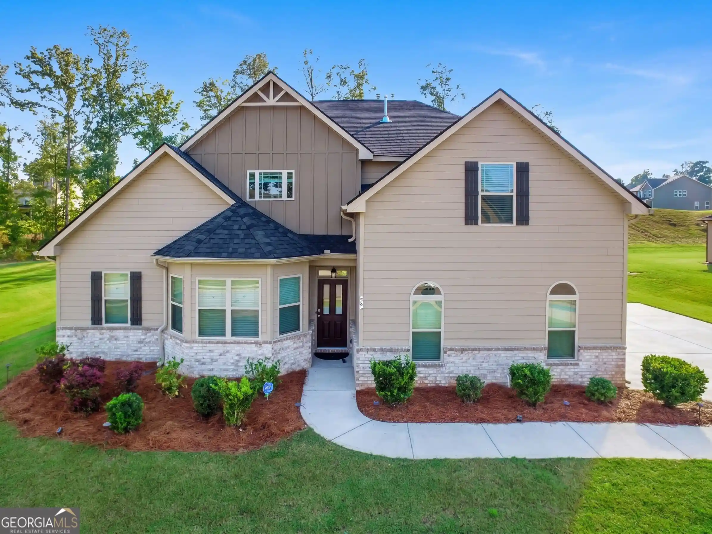 Single family home for sale at 330 Darien Dr, Senoia, GA 30276 | MLS# 10872765