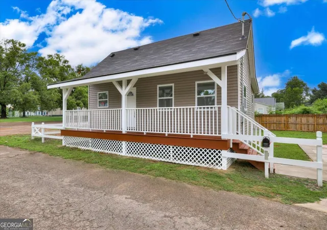 Photo 3 of Single family home for sale at 1843 Blairs Ln, Augusta, GA 30904 | MLS# 10811032 | Listing updated on 2026-08-31