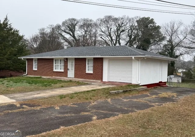 Photo 3 of Sale Pending at 241 Valley Hl Rd Sw, Riverdale, GA 30274 | MLS# 10665780 | Listing updated on 2026-02-23