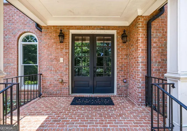 Photo 4 of Sale Pending at 2115 Tee Dr, Braselton, GA 30517 | MLS# 10800711 | Listing updated on 2026-10-02