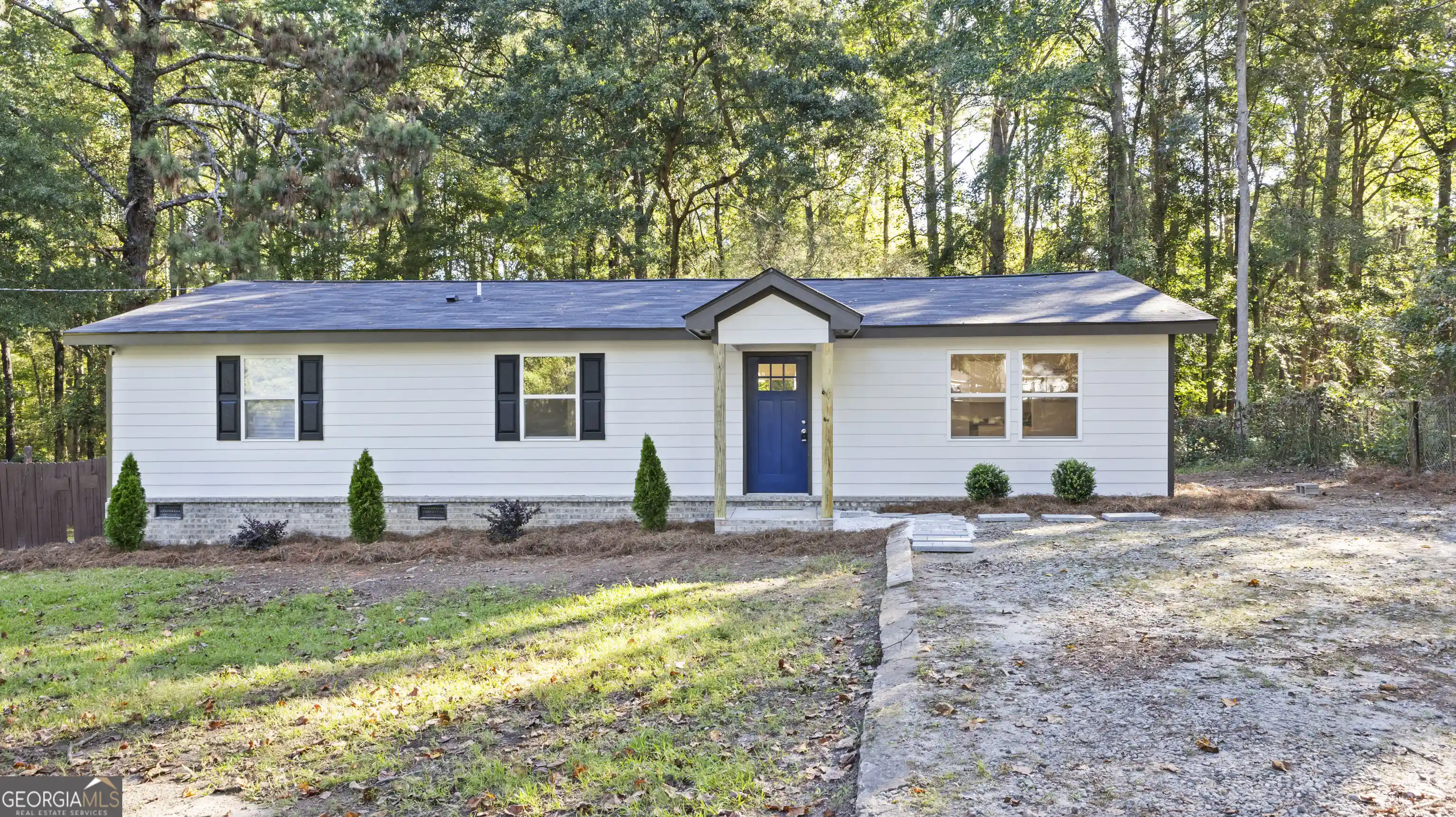 Photo 1 of Single family home for sale at 12 Briarcliff Rd, Griffin, GA 30223 | MLS# 10856058 | Listing updated on 2026-10-19