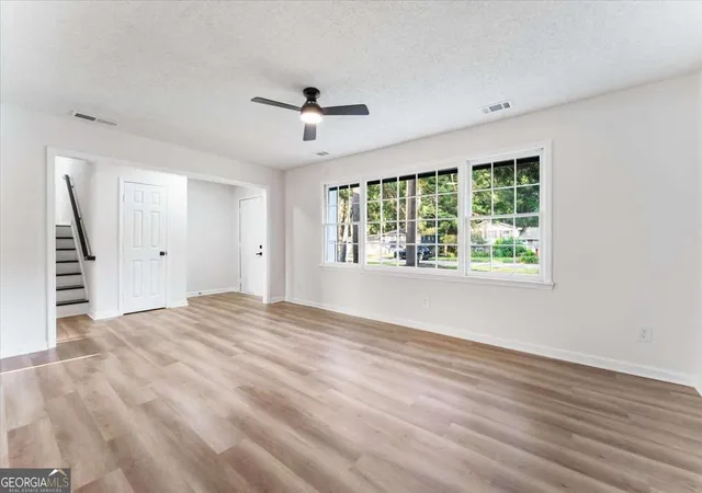 Photo 4 of Sale Pending at 7697 Marabou Ln, Riverdale, GA 30274 | MLS# 10817044 | Listing updated on 2026-08-24