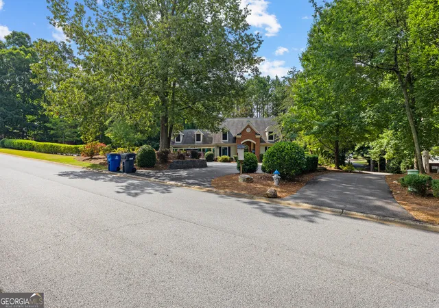 Homes for sale in Peachtree City, GA | 1610 Cascade Overlook, Peachtree City, GA 30269 | MLS# 10799641
