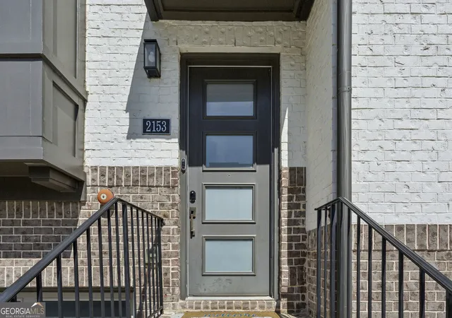 Photo 4 of Townhouse for sale at 2153 Hinton Dr, Smyrna, GA 30080 | MLS# 10709851 | Listing updated on 2026-09-11