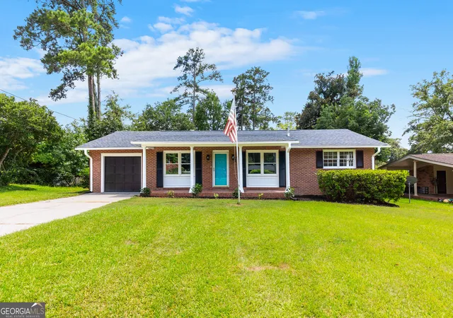1st image of 102 Hillridge Dr, Warner Robins, GA 31088 | MLS# 10808145