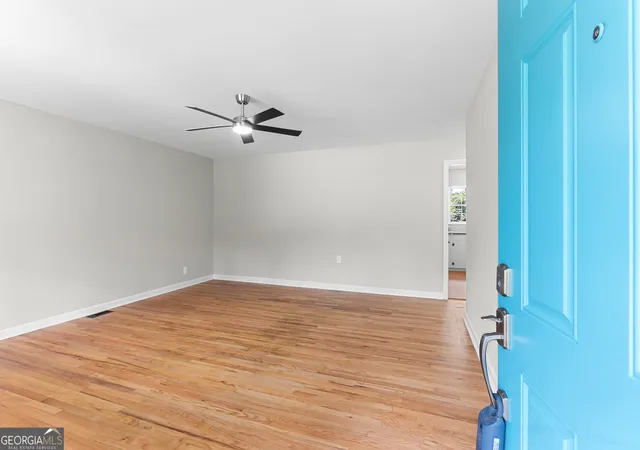 3rd image of 102 Hillridge Dr, Warner Robins, GA 31088 | MLS# 10808145