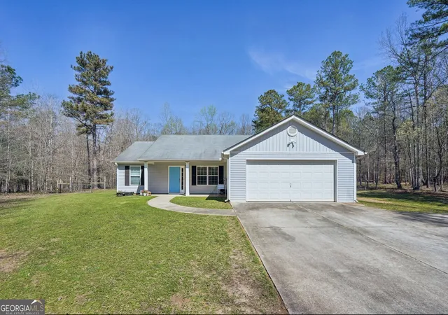 Homes for sale in Grantville, GA | 86 Esther Ln, Grantville, GA 30220 | MLS# 10716161