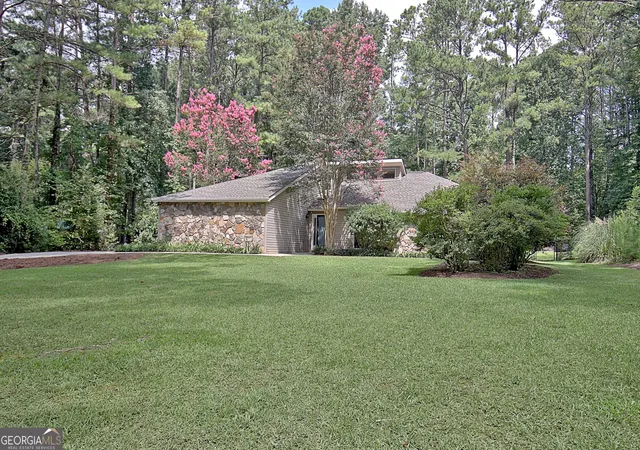 Photo 3 of Sale Pending at 155 Eli Run, Fayetteville, GA 30214 | MLS# 10823989 | Listing updated on 2026-08-16