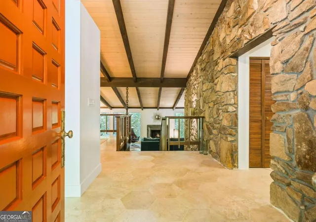 Photo 3 of Sale Pending at 3540 Country Estate Dr Nw, Kennesaw, GA 30152 | MLS# 10828430 | Listing updated on 2026-10-01