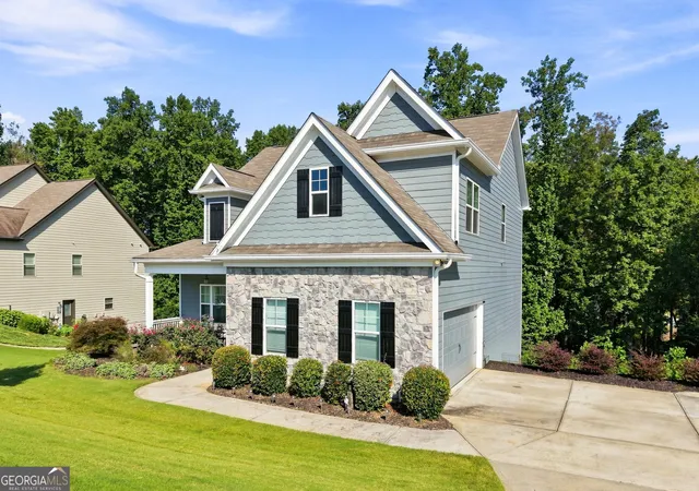 Photo 2 of Single family home for sale at 196 Whelchel Valley Dr, Dawsonville, GA 30534 | MLS# 10828445 | Listing updated on 2026-09-08