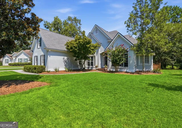 Photo 1 of Single family home for sale at 12 Baymeadow Ln, Savannah, GA 31405 | MLS# 10833424 | Listing updated on 2026-09-04