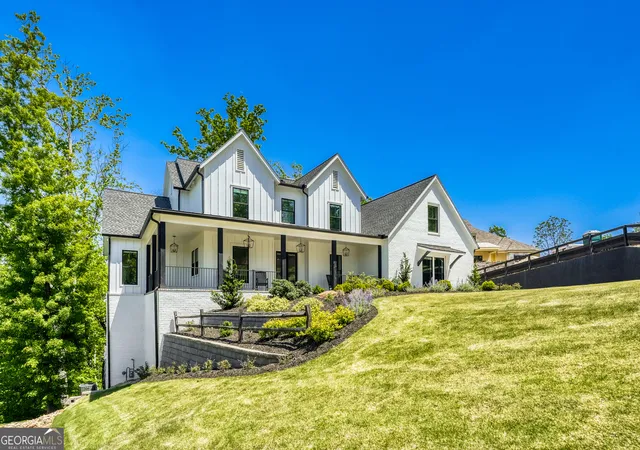 Photo 3 of Single family home for sale at 4475 Pebble Rock Dr, Cumming, GA 30041 | MLS# 10739953 | Listing updated on 2026-09-28