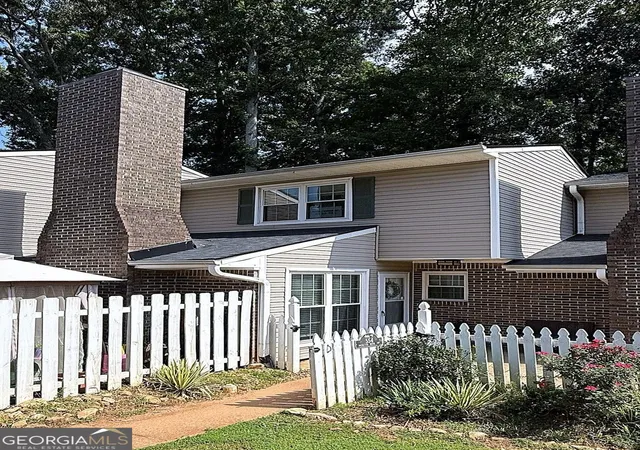Photo 1 of Condo for sale at 554 Picketts Bend Cir, Marietta, GA 30008 | MLS# 10819076 | Listing updated on 2026-09-09
