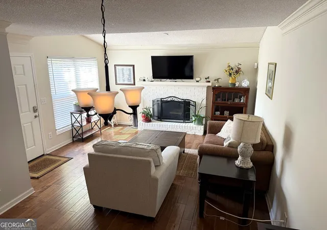 Photo 3 of Condo for sale at 554 Picketts Bend Cir, Marietta, GA 30008 | MLS# 10819076 | Listing updated on 2026-09-09