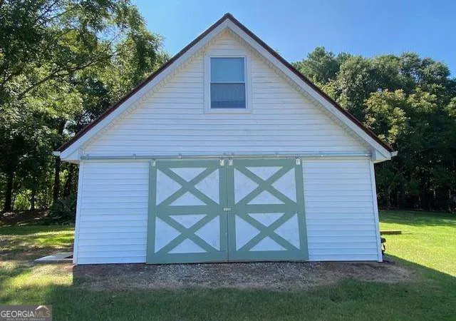 Photo 4 of Single family home for sale at 5919 River Rd, Flowery Branch, GA 30542 | MLS# 10784941 | Listing updated on 2026-09-23
