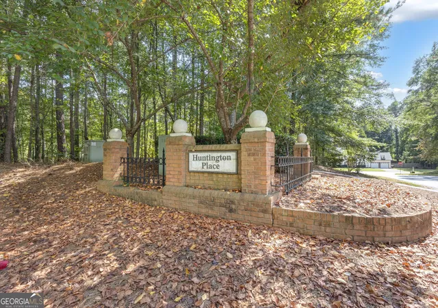 Homes for sale in Peachtree City, GA | 1607 Dumbarton Ln, Peachtree City, GA 30269 | MLS# 10633940