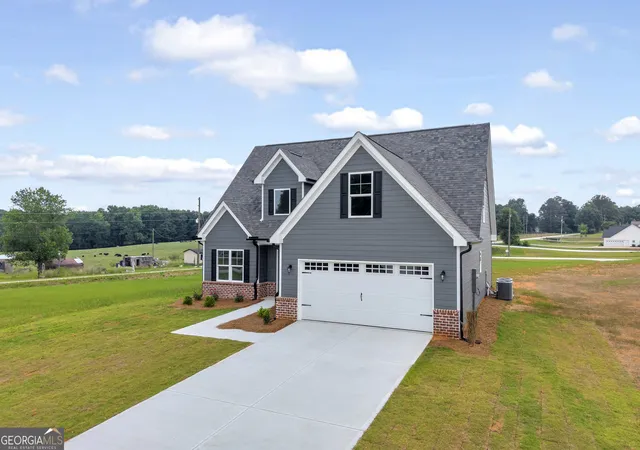 Photo 1 of Single family home for sale at 35 Sewell Rd, Lavonia, GA 30553 | MLS# 10772609 | Listing updated on 2026-09-01