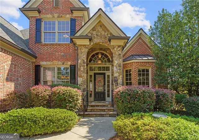 3rd image of 306 Vinings Walk Nw, Gainesville, GA 30501 | MLS# 10594540