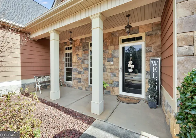 Photo 4 of Single family home for sale at 108 Caraway Rd, Locust Grove, GA 30248 | MLS# 10785127 | Listing updated on 2026-10-10