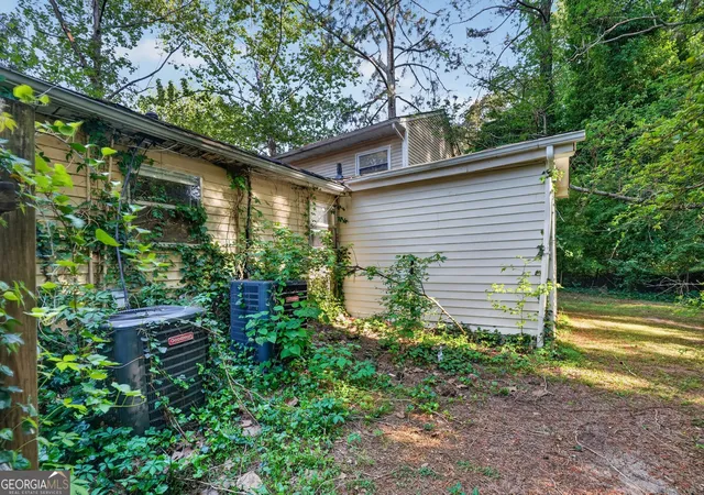 Homes for sale in Atlanta, GA | 4748 Edwina Ln Sw, Atlanta, GA 30331 | MLS# 10735861