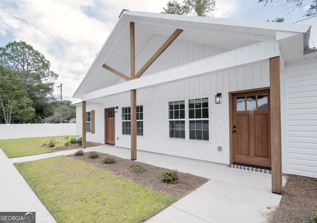 Photo 1 of Multi family home for sale at 515 Birch St, Adel, GA 31620 | MLS# 10821714 | Listing updated on 2026-08-21