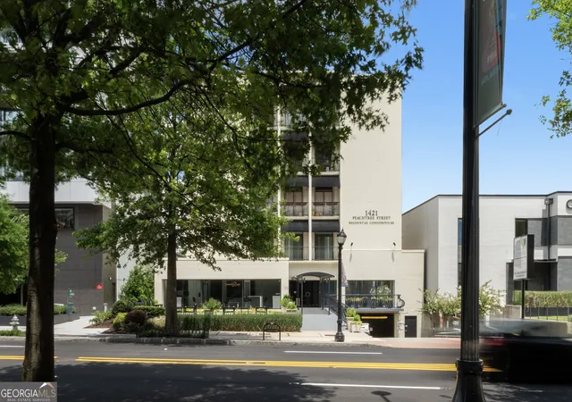 4th image of 1421 Peachtree St Ne, Atlanta, GA 30309