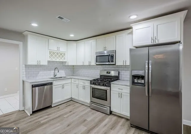 Photo 2 of Single family home for sale at 3735 Boulder Park Dr Sw, Atlanta, GA 30331 | MLS# 10709422 | Listing updated on 2026-07-26