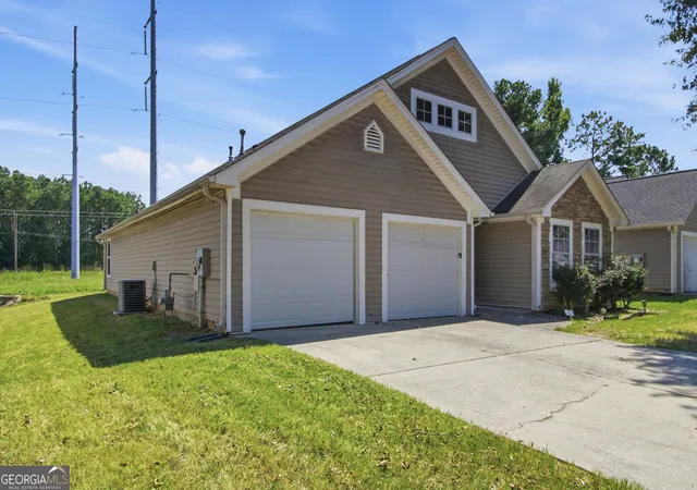 Photo 2 of Single family home for sale at 66 Camden Wy, Fairburn, GA 30213 | MLS# 10835450 | Listing updated on 2026-09-11