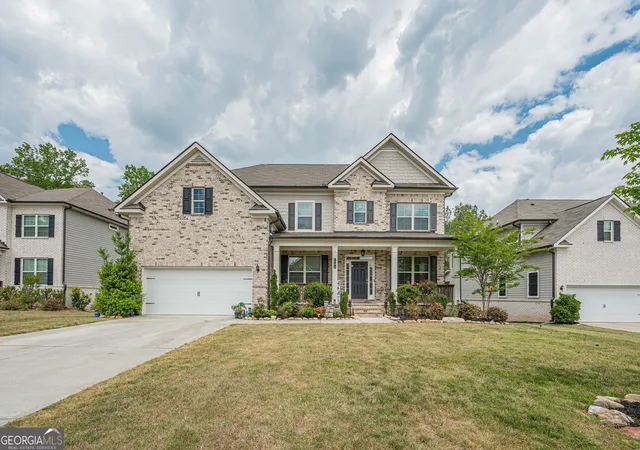 Photo 2 of Single family home for sale at 7590 Ansley View Ln, Cumming, GA 30028 | MLS# 10753669 | Listing updated on 2026-10-26