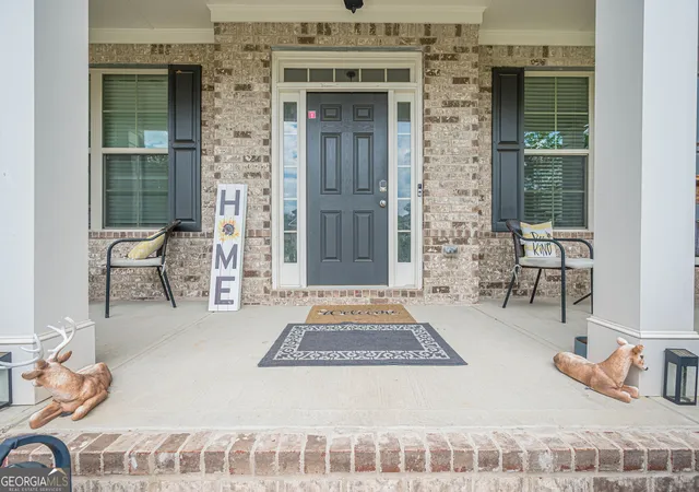 Photo 3 of Single family home for sale at 7590 Ansley View Ln, Cumming, GA 30028 | MLS# 10753669 | Listing updated on 2026-10-26