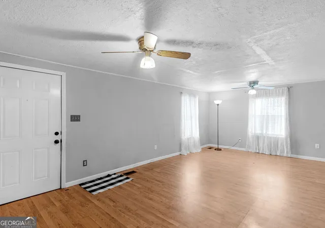 3rd image of 1664 Hampton Locust Grove Rd, Locust Grove, GA 30248 | MLS# 10815137
