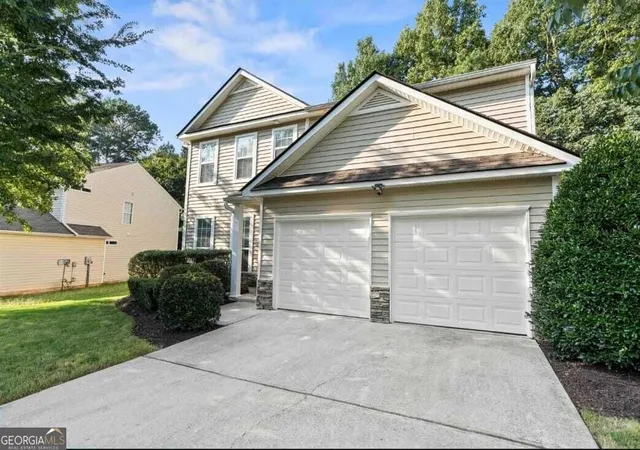 Photo 3 of Single family home for sale at 220 Copperbend Dr, Austell, GA 30168 | MLS# 10828628 | Listing updated on 2026-09-02