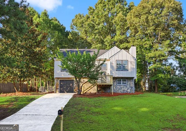 Photo 3 of Single family home for sale at 3249 Nogales Pl, Rex, GA 30273 | MLS# 10816952 | Listing updated on 2026-09-03