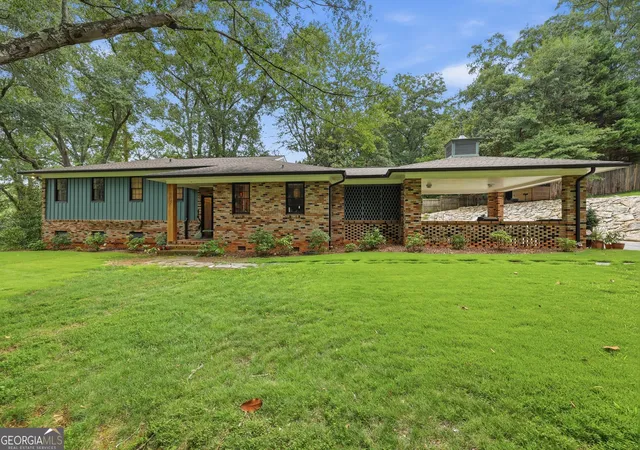 Photo 2 of Single family home for sale at 1223 Rosedale St, Toccoa, GA 30577 | MLS# 10811522 | Listing updated on 2026-08-06