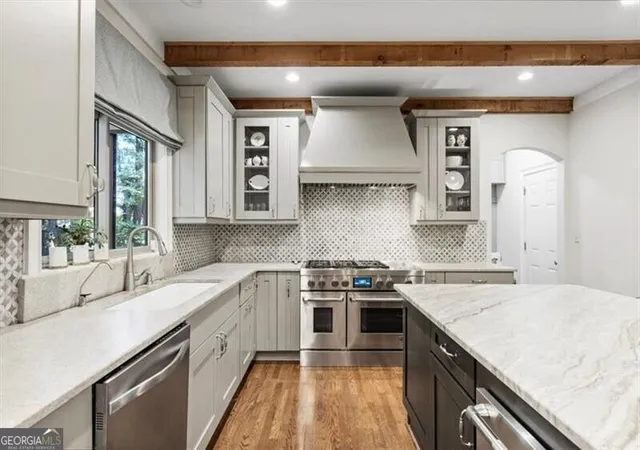 Photo 2 of Single family home for sale at 2640 Coachmans Cir, Alpharetta, GA 30022 | MLS# 10829310 | Listing updated on 2026-09-03