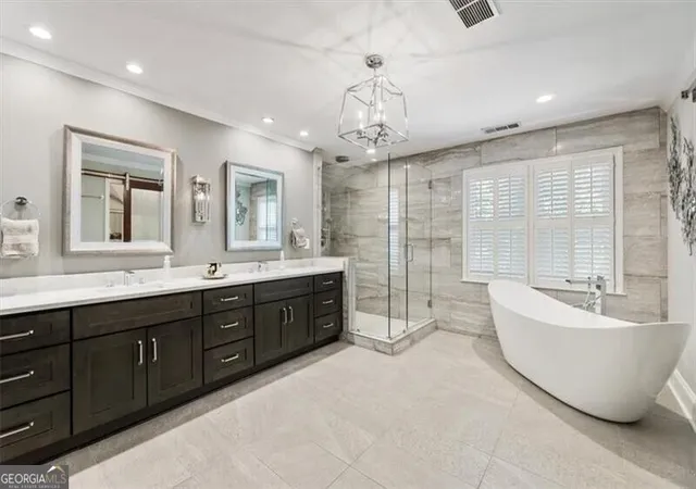 Photo 3 of Single family home for sale at 2640 Coachmans Cir, Alpharetta, GA 30022 | MLS# 10829310 | Listing updated on 2026-09-03