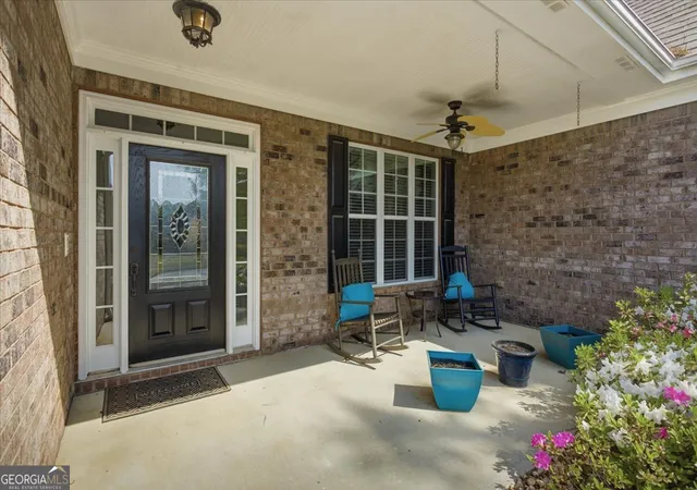 Photo 3 of Single family home for sale at 412 Big Sam Cir, Loganville, GA 30052 | MLS# 10815304 | Listing updated on 2026-08-29