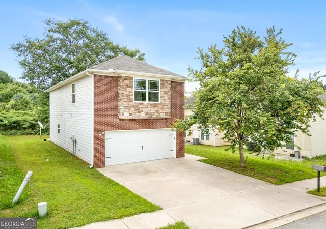 Photo 2 of Single family home for sale at 7268 Loblolly Ln, Morrow, GA 30260 | MLS# 10784169 | Listing updated on 2026-08-20